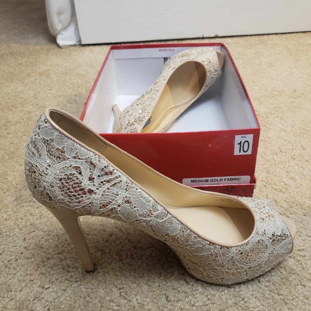 Guess brand gold lace/glitter fabric stilettos, size 10